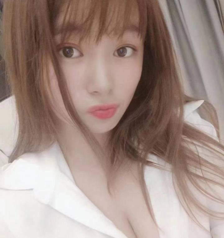 青青妹妹偶尔做做兼职